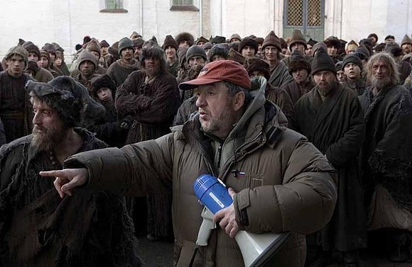 Павел Лунгин на съемках фильма "Царь"