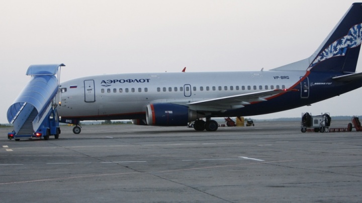 В челябинском аэропорту на 10 часов задержали самолёт до Москвы