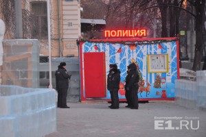 Праздничный вагончик полиции Праздничный вагончик полиции