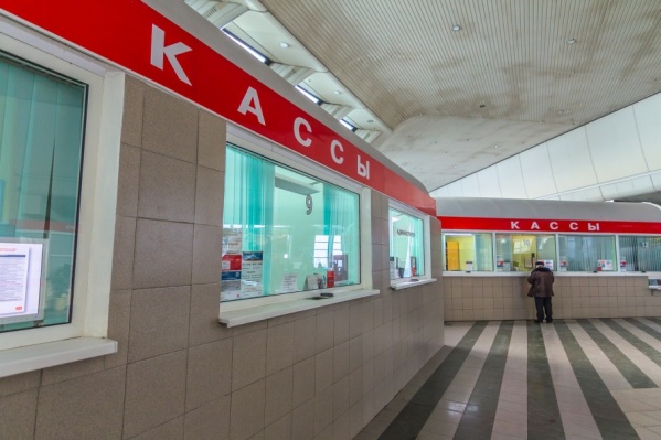 Одним из первых прививки сделали кассирам Одним из первых прививки сделали кассирам