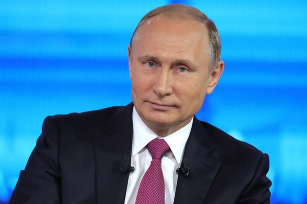 Владимир Путин рассказал жительницы Нягани, что ее проблема решается Владимир Путин рассказал жительницы Нягани, что ее проблема решается