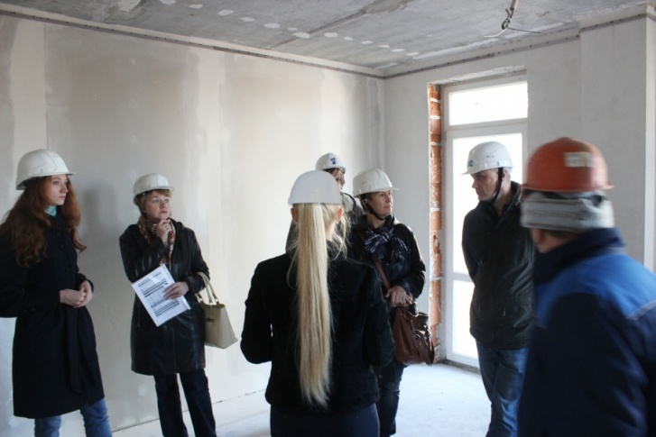 В каждом жилом комплексе можно оценить планировки и качество строительных работ