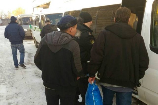 До выдворения нелегалов содержали в спеццентре До выдворения нелегалов содержали в спеццентре