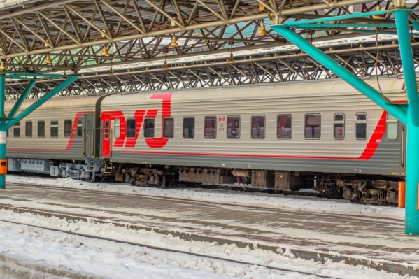 Мужчины сошли с поезда в Ульяновской области Мужчины сошли с поезда в Ульяновской области