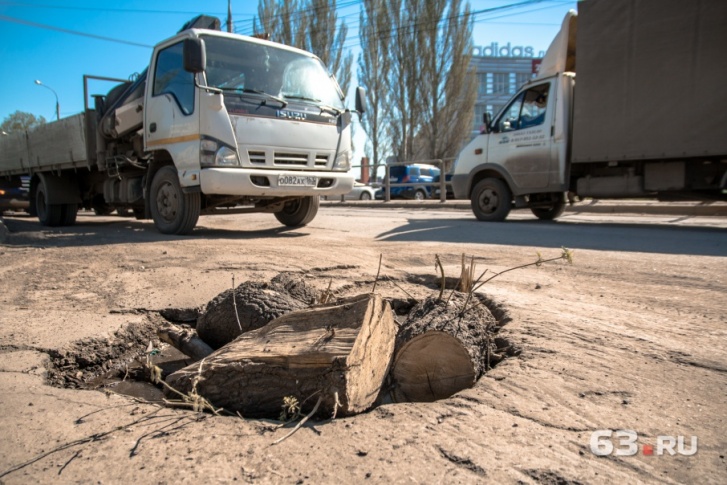 Живописный перекресток Заводского шоссе и XXII Партсъезда Живописный перекресток Заводского шоссе и XXII Партсъезда