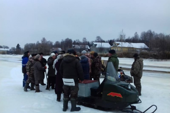 В этом году народных возмущений дожидаться не стали и проблему связи деревни с Экономией решили оперативно В этом году народных возмущений дожидаться не стали и проблему связи деревни с Экономией решили оперативно