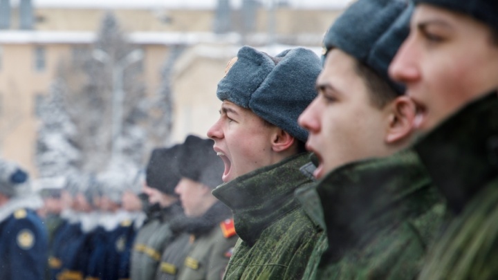 Волгоградцев 2 февраля накормят солдатской кашей и дадут потрогать БТРы