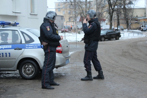 Задержанный передан сотрудникам полиции Задержанный передан сотрудникам полиции