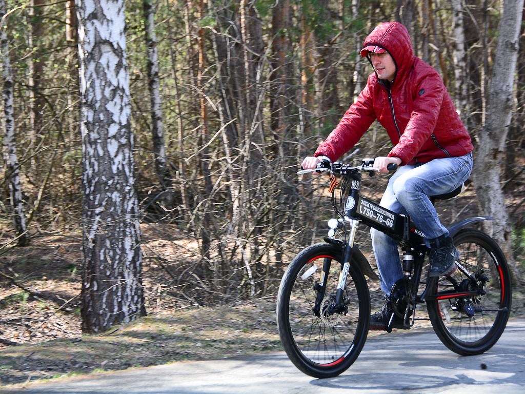 В России электробайки непопулярны, потому что у нас велосипед — средство досуга и фитнеса, а не транспорт. Но в Китае такие аппараты пользуются бешеным спросом