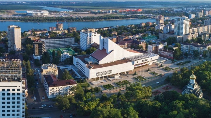 Мюзиклы и старая добрая классика: ростовские театры открывают новый сезон