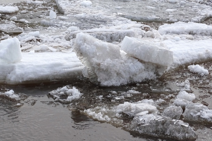 Подход льда с реки Пинега к Архангельску ожидается сегодня