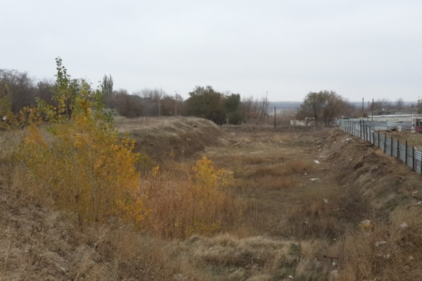 С 2013 года в котловане ЖК «Радуга» не появилось ни одного кирпича С 2013 года в котловане ЖК «Радуга» не появилось ни одного кирпича