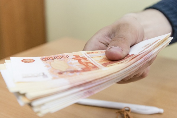 Подозреваемый проработал в компании около трех лет Подозреваемый проработал в компании около трех лет