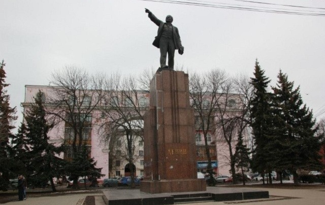 Ярославские власти взялись за памятник Ленину