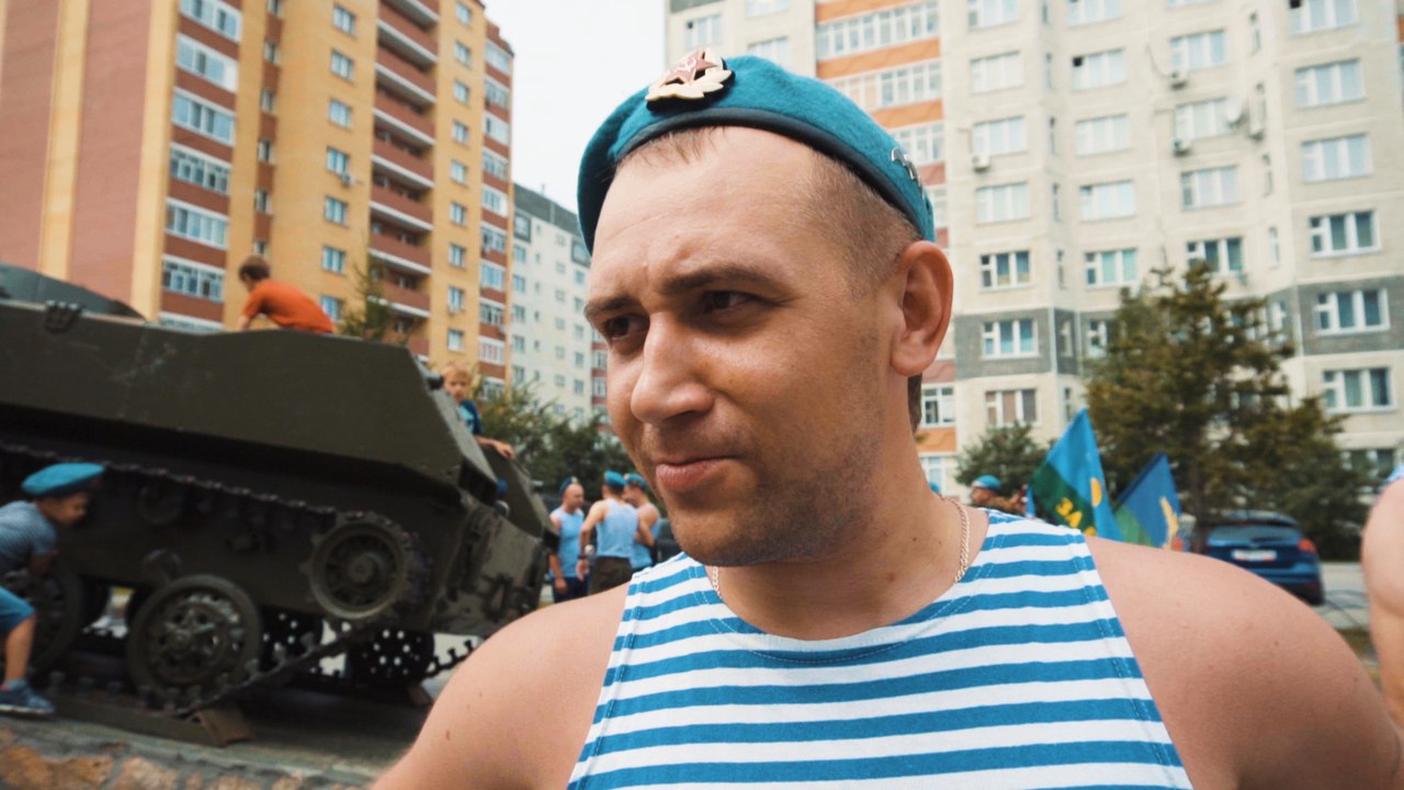 Алексей гордится тем, что служил в воздушно-десантных войсках