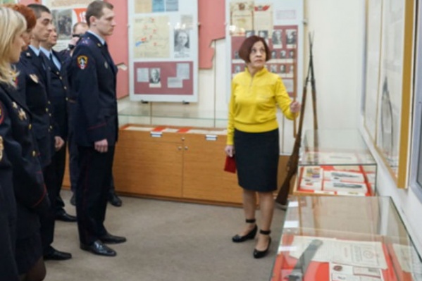 Экскурсия в музее ГУ МВД Экскурсия в музее ГУ МВД