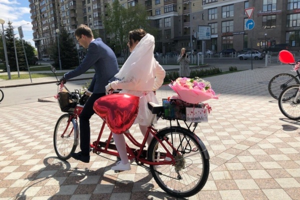 Свадьба состоялась в субботу, 2 июня Свадьба состоялась в субботу, 2 июня