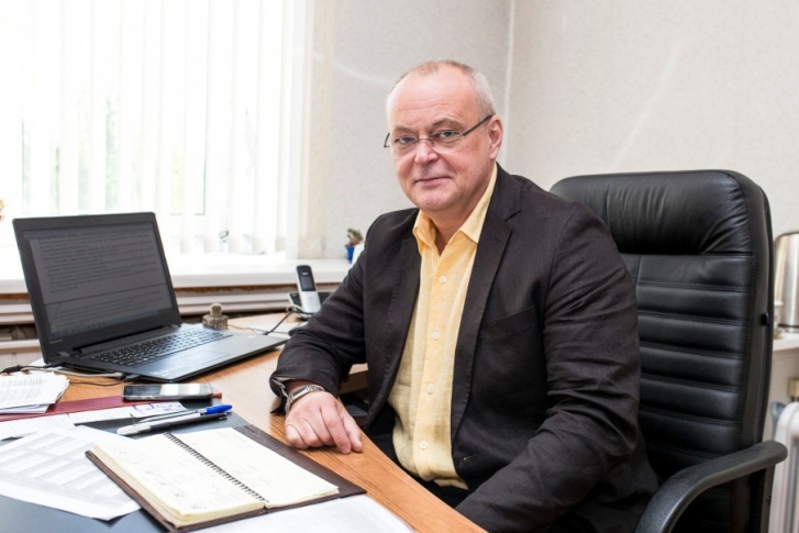Главный врач станции скорой помощи Андрей Живой рассказал, в каких случаях не стоит вызывать бригаду медиков Главный врач станции скорой помощи Андрей Живой рассказал, в каких случаях не стоит вызывать бригаду медиков