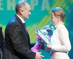 В День энергетика в Ярославле наградили лучших представителей профессии