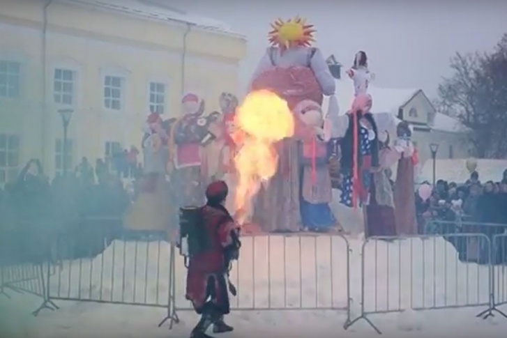 На Масленицу решили не мелочиться На Масленицу решили не мелочиться