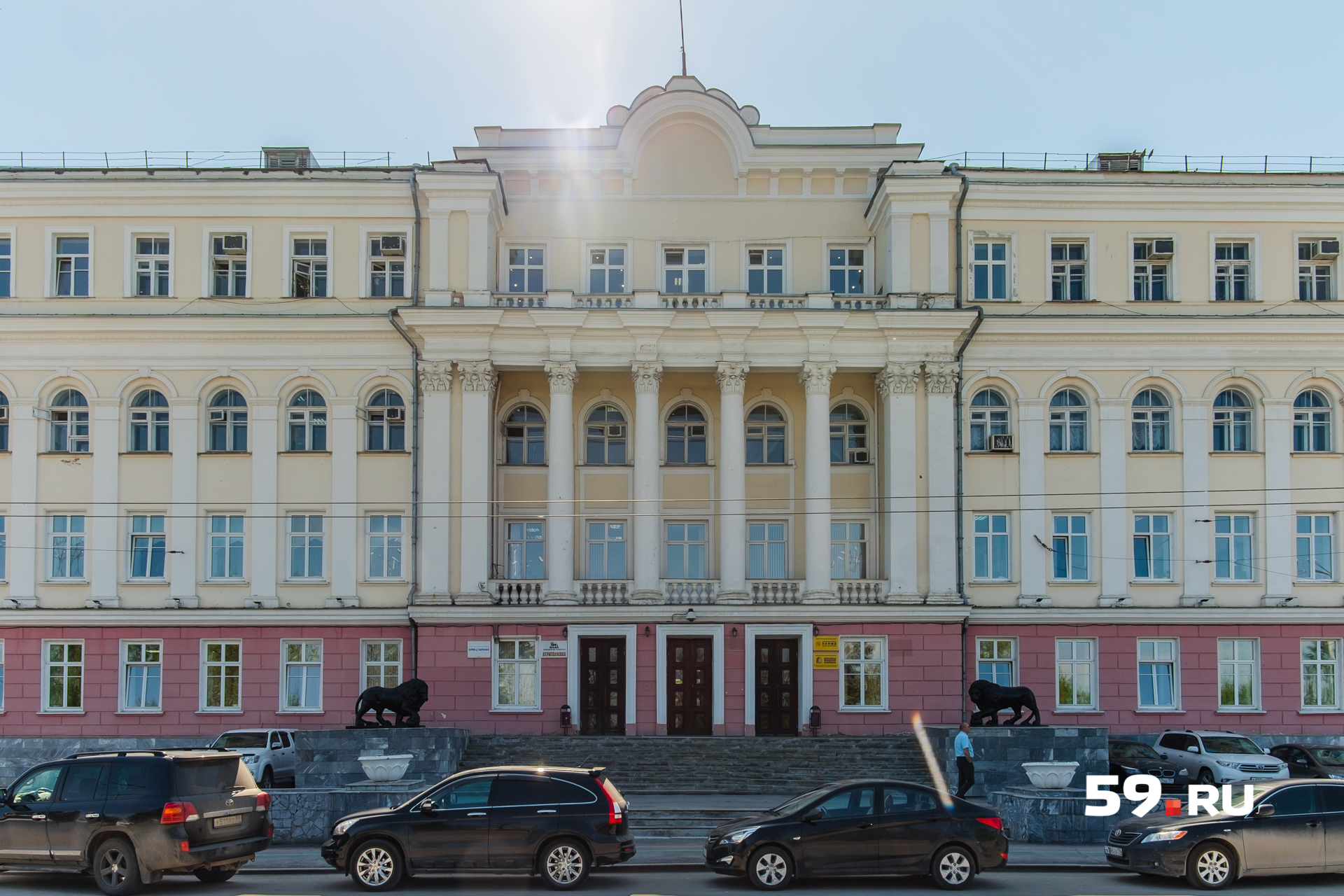 «Дом со львами» является архитектурным памятником «Дом со львами» является архитектурным памятником