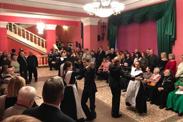 Волгоградцам показали отрывки из лучших спектаклей театра Волгоградцам показали отрывки из лучших спектаклей театра