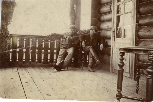 Сыромолотов и Шваб. Пышминско-Ключевской завод, 1902 г. Сыромолотов и Шваб. Пышминско-Ключевской завод, 1902 г.