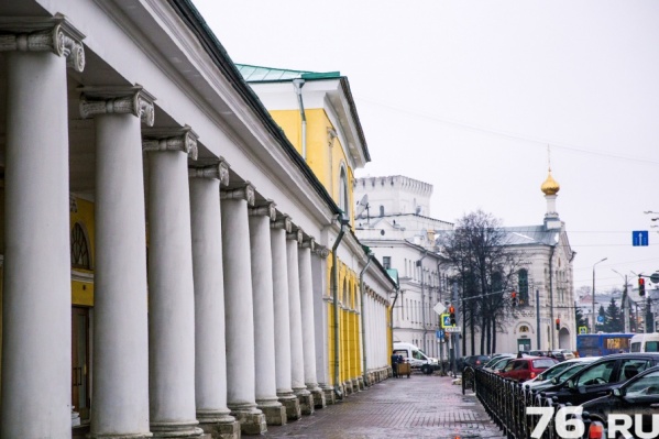 Кроме Ротонды до настоящего времени сохранилось северное крыло Гостиного двора Кроме Ротонды до настоящего времени сохранилось северное крыло Гостиного двора