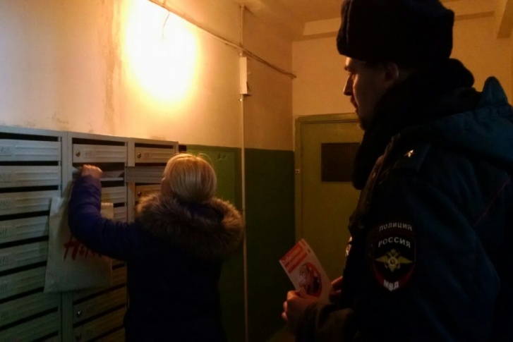 Координатора штаба Навального Александра Пескова задержали прямо в подъезде