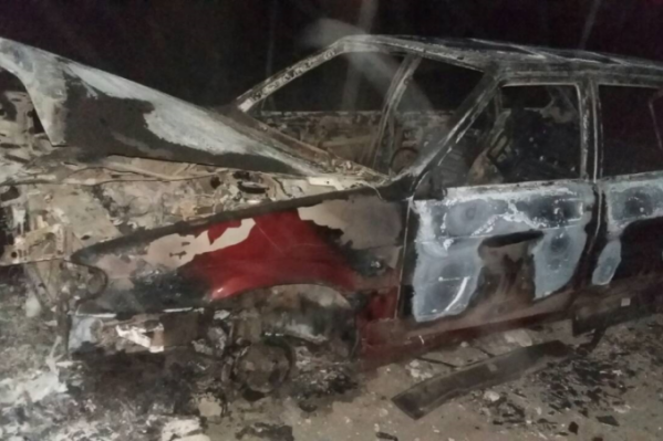 Угонщик пытался избавиться от улик Угонщик пытался избавиться от улик