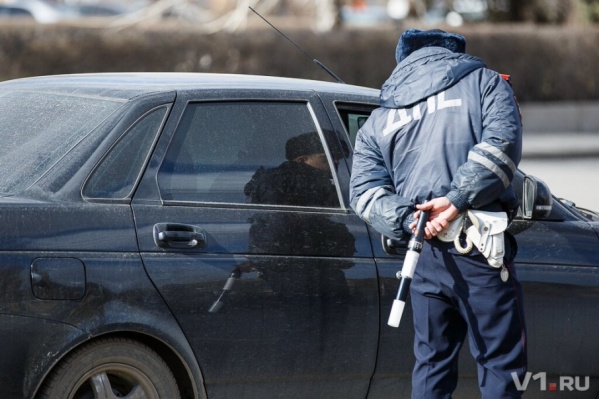 Сотрудник ГАИ уволен за порочащий честь сотрудника полиции поступок Сотрудник ГАИ уволен за порочащий честь сотрудника полиции поступок