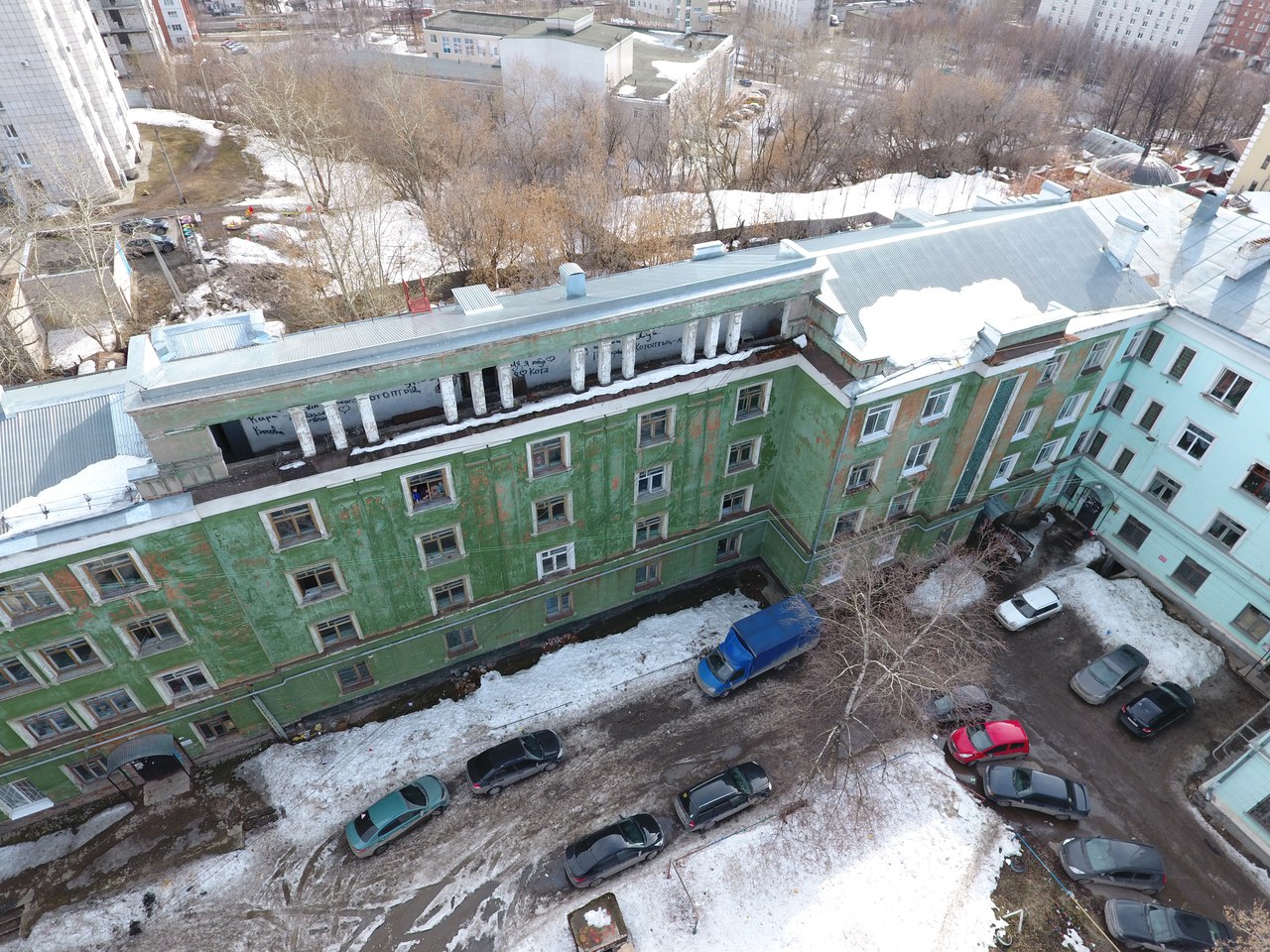 Дом находится в самом конце улицы Монастырской Дом находится в самом конце улицы Монастырской