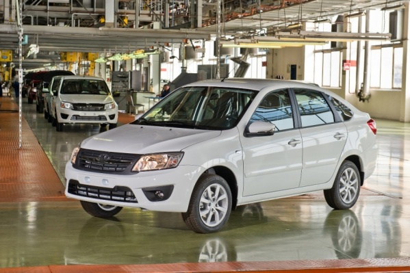 Продажи Lada Granta Liftback во время переноса производства не приостанавливались Продажи Lada Granta Liftback во время переноса производства не приостанавливались