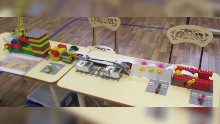 Бумкомбинат из LEGO и рисунки из песка: проекты педагогов Прикамья участвуют во всероссийском конкурсе