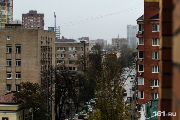 Жители жалуются, что нормально добраться домой могут только в светлое время суток Жители жалуются, что нормально добраться домой могут только в светлое время суток
