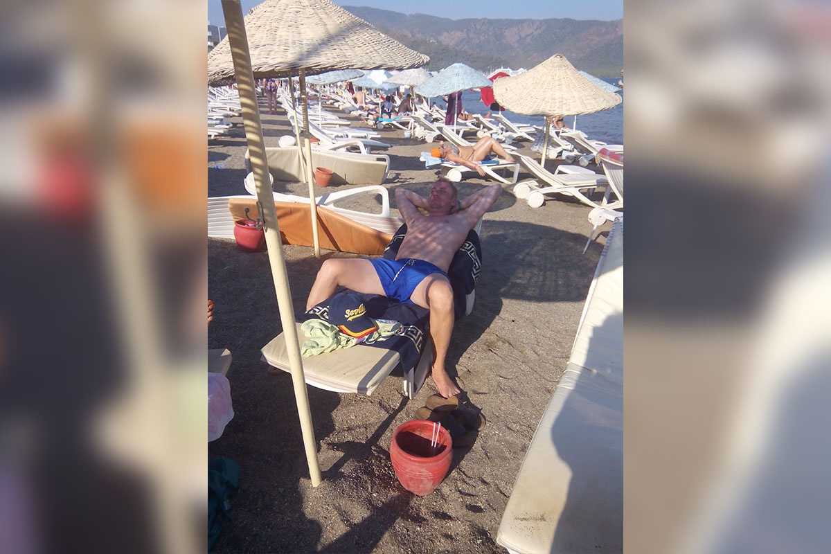 Лучше лежать на пляже, чем сидеть в аэропорту Лучше лежать на пляже, чем сидеть в аэропорту