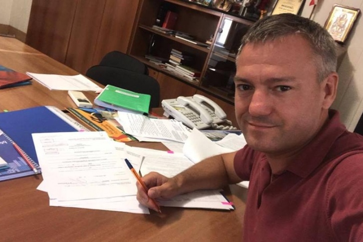 Дмитрий Резниченко говорит, что его пытаются уволить всеми способами Дмитрий Резниченко говорит, что его пытаются уволить всеми способами