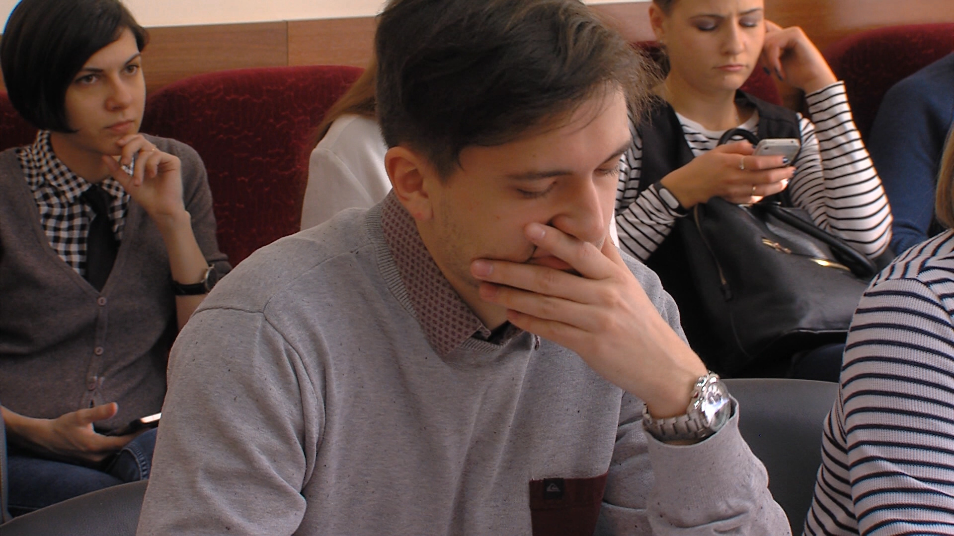 Туганова в суд приехать не смогла, её интересы представлял юрист Туганова в суд приехать не смогла, её интересы представлял юрист