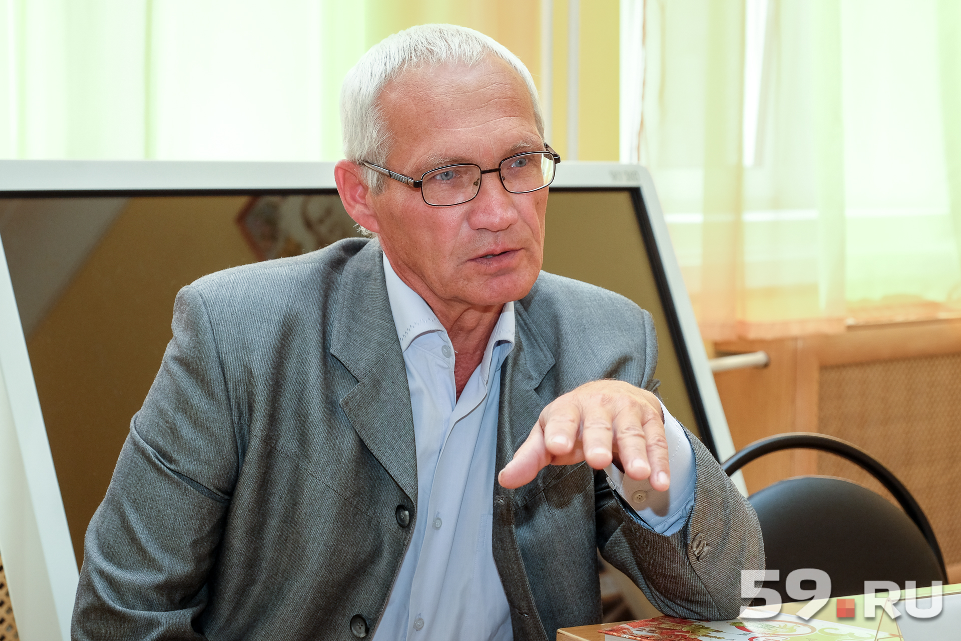 «Бабушка главного героя "Капитана Коко и зеленого стеклышка" Левы списана с бабушки Асти, которая воспитывала моего отца», – рассказал сын писателя Андрей Кузьмин «Бабушка главного героя "Капитана Коко и зеленого стеклышка" Левы списана с бабушки Асти, которая воспитывала моего отца», – рассказал сын писателя Андрей Кузьмин