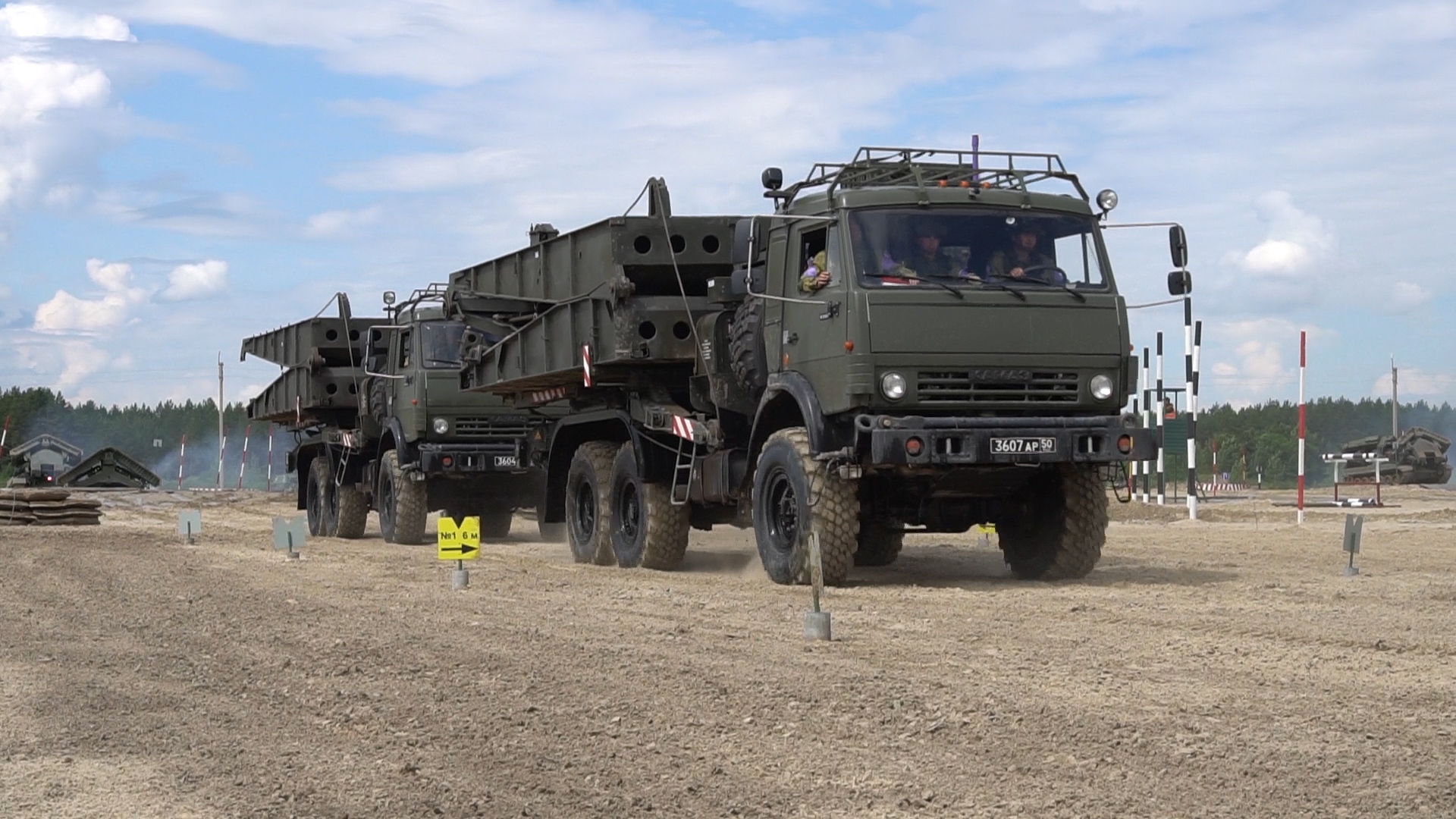 Как отмечают организаторы военных игр, на этой технике будут ездить даже участники конкурса из других стран Как отмечают организаторы военных игр, на этой технике будут ездить даже участники конкурса из других стран