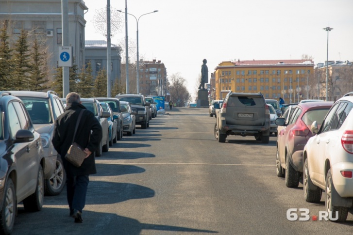 На протяжении месяца проезжать в центр Самары можно будет только по пропускам На протяжении месяца проезжать в центр Самары можно будет только по пропускам