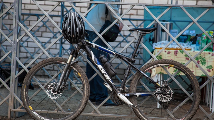 Велосипедист в Няндоме попал под колеса авто