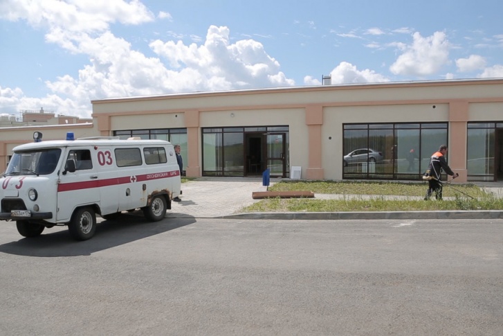 Новая поликлиника открылась на въезде в загородный поселок «Белый хутор»