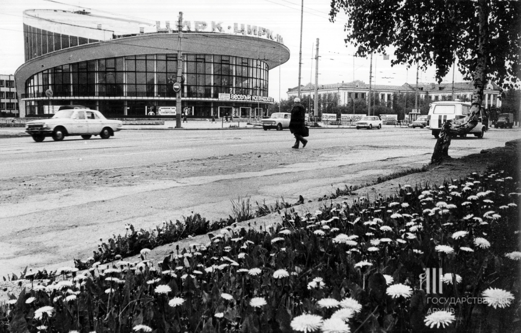 Первое представление в цирке прошло для строителей Первое представление в цирке прошло для строителей