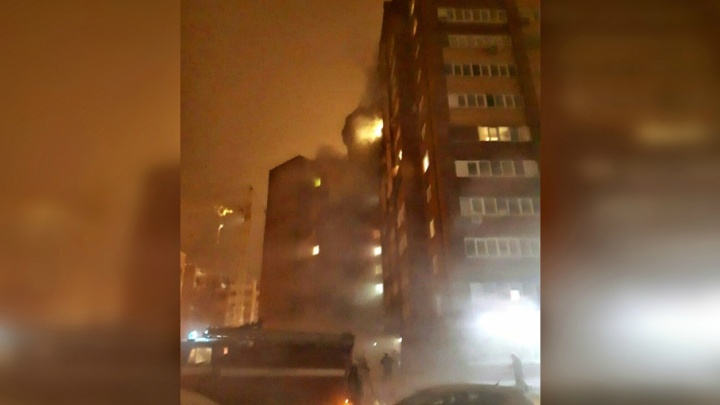 В Тольятти ночью горела квартира в многоэтажке
