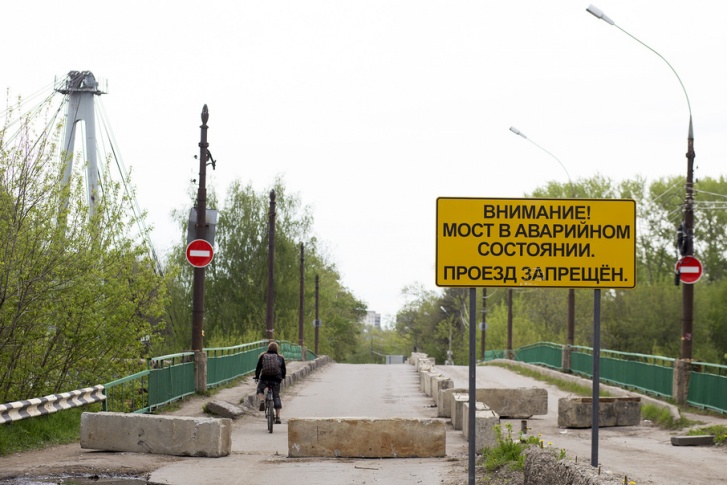 Максима Соколова привели посмотреть ход работ на мосту через Которосль
