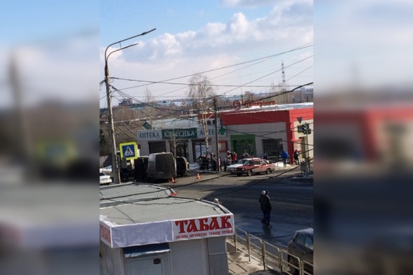 Пассажирку маршрутки увезли в больницу Пассажирку маршрутки увезли в больницу