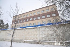 В центре мужчина пробудет до конца мая.
В центре мужчина пробудет до конца мая.