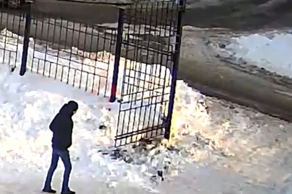 Ворота в парке починили Ворота в парке починили