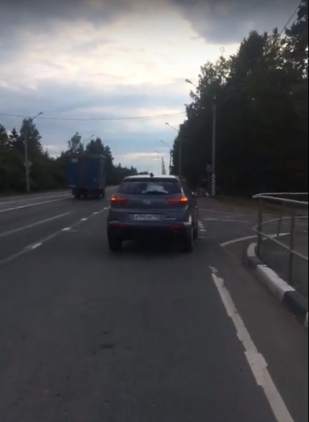 Кадр из видео УГИБДД по Санкт-Петербургу и Ленинградской области